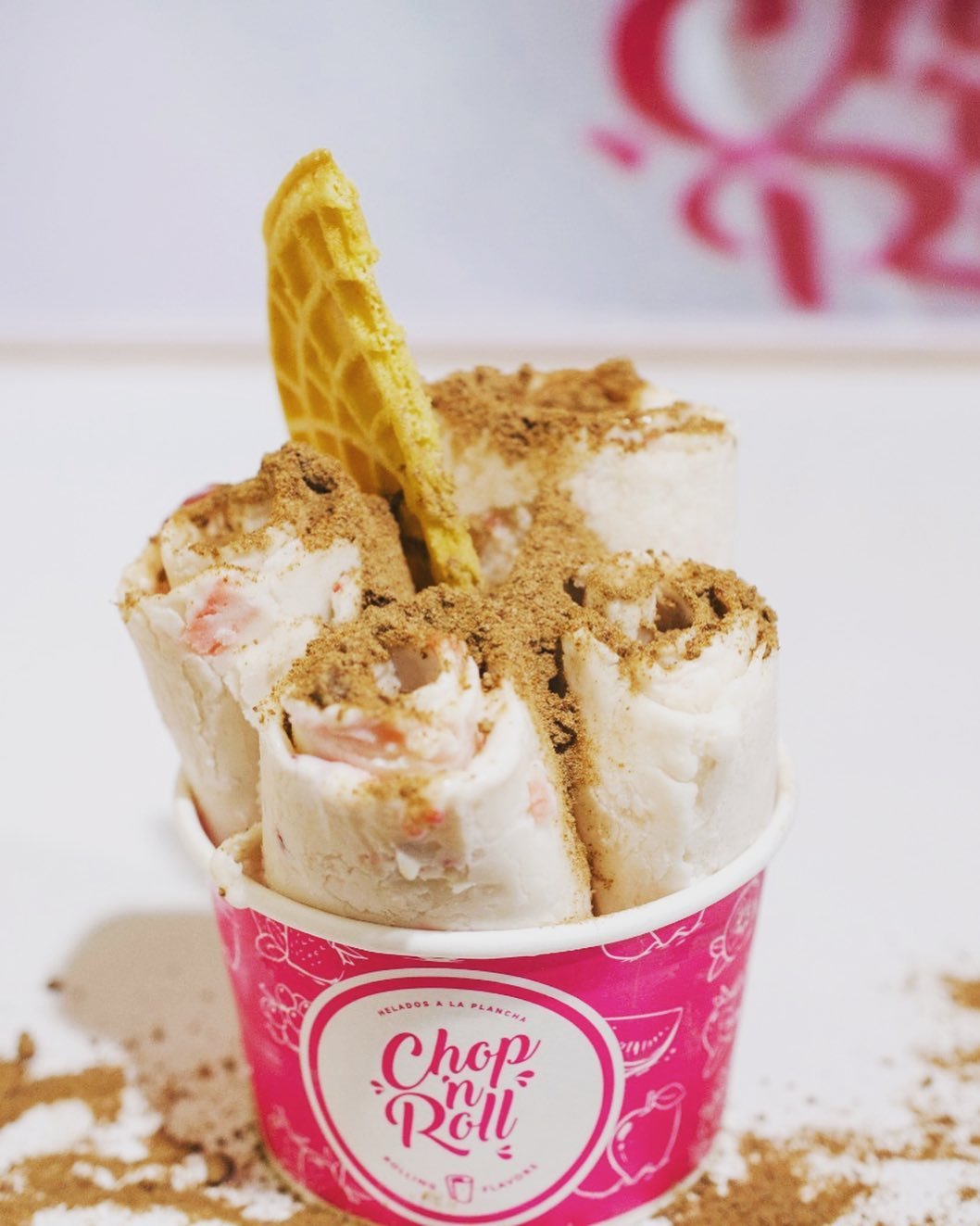 Roll Guanábana fresa 🍓 y adicional milo